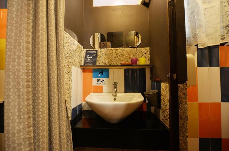 Bed and Breakfast Sha Feng Lu Dian Magong Exterior foto